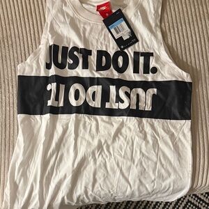 Nike Women’s Work Out Tank *NWT*